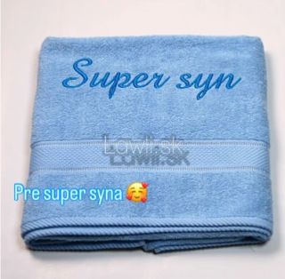 Leto,slnko,bazén,dovolenka s vyšívanou osušku ešte krajšia 🌞#osuskysvysivkou #darček#syn